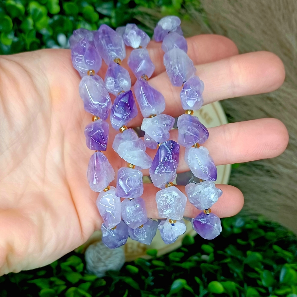 ● Beautiful Polished Purple Flower Amethyst Crystal Bracelet 🔮